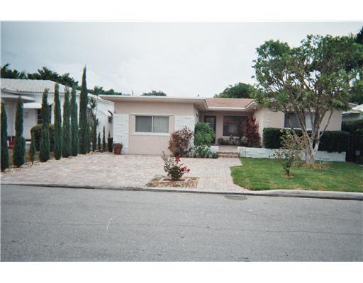 9249 Dickens Ave, Surfside, FL 33154 photo 1