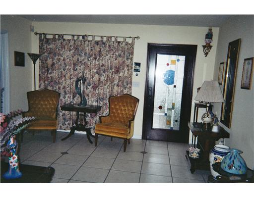 9249 Dickens Ave, Surfside, FL 33154 photo 2