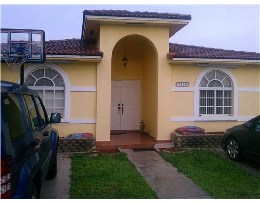 7859 W 34 Ln, Hialeah, FL 33018 photo 1