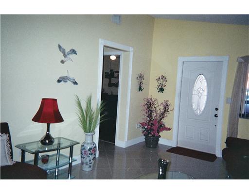 2618 W 64 St, Hialeah, FL 33016 photo 10