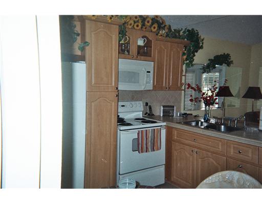 2618 W 64 St, Hialeah, FL 33016 photo 12