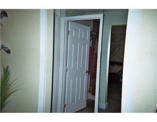 2618 W 64 St, Hialeah, FL 33016 photo 7