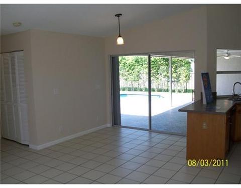 832 Hampton Ct, Weston, FL 33326 photo 6