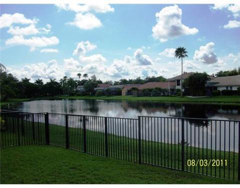 832 Hampton Ct, Weston, FL 33326 photo 16
