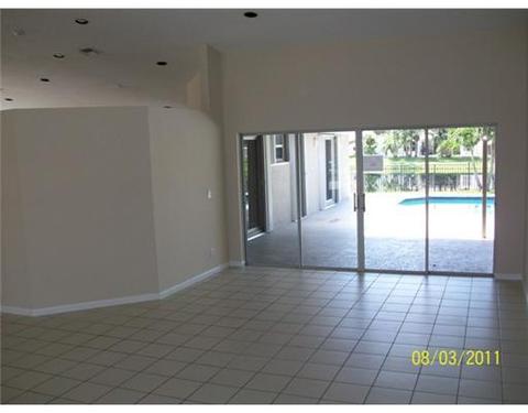 832 Hampton Ct, Weston, FL 33326 photo 3