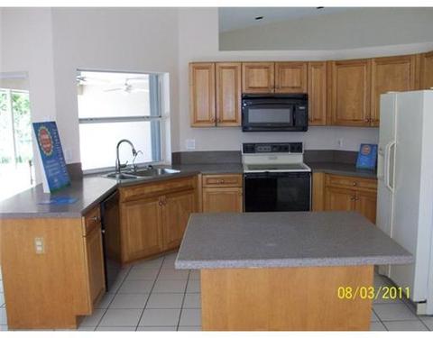 832 Hampton Ct, Weston, FL 33326 photo 5