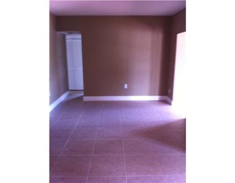 241 W 37 St, Hialeah, FL 33012 photo 4