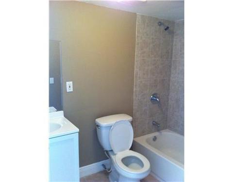 241 W 37 St, Hialeah, FL 33012 photo 6
