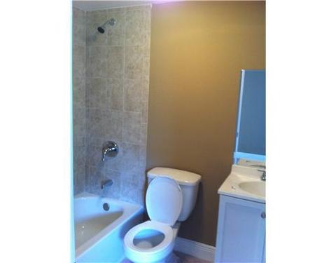 241 W 37 St, Hialeah, FL 33012 photo 7