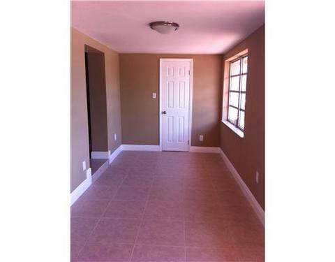 241 W 37 St, Hialeah, FL 33012 photo 3