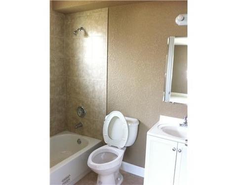 751 E 31 St, Hialeah, FL 33013 photo 4