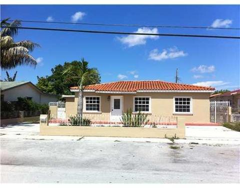 4821 W 3 Ave, Hialeah, FL 33012 photo 1