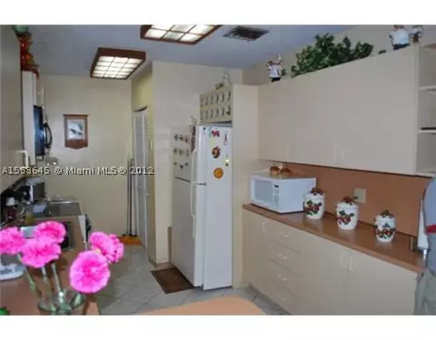 171 E 54 St, Hialeah, FL 33013 photo 3