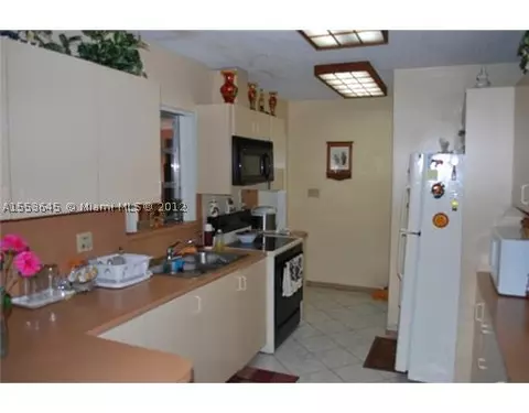 171 E 54 St, Hialeah, FL 33013 photo 4