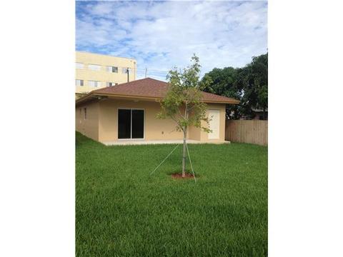 4765 E 4 Ave, Hialeah, FL 33013 photo 12