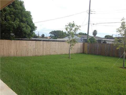 4765 E 4 Ave, Hialeah, FL 33013 photo 13