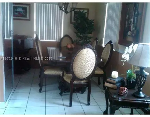 618 E 19 St, Hialeah, FL 33013 photo 2