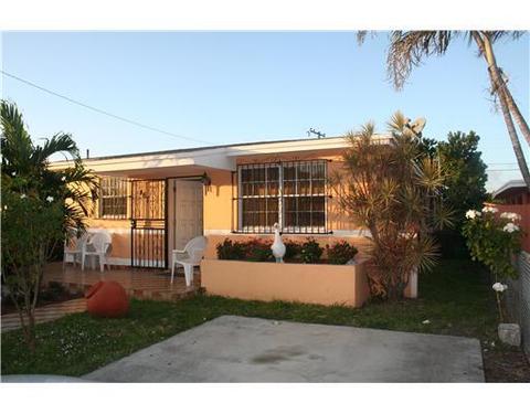 467 E 8 St, Hialeah, FL 33010 photo 2
