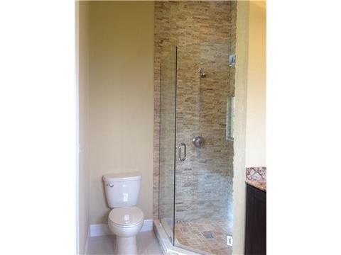 7002 N Augusta Dr, Hialeah, FL 33015 photo 11