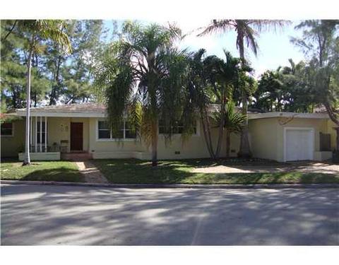 9341 Bay Dr, Surfside, FL 33154 photo 1