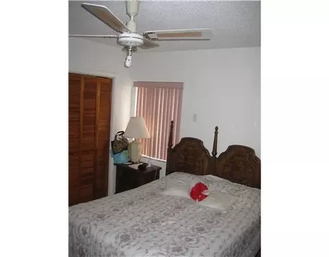 980 E 22 St, Hialeah, FL 33013 photo 11