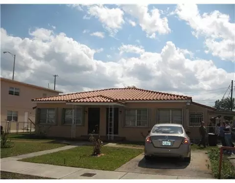 980 E 22 St, Hialeah, FL 33013 photo 1