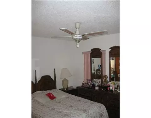980 E 22 St, Hialeah, FL 33013 photo 15