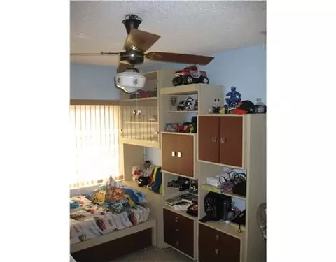 980 E 22 St, Hialeah, FL 33013 photo 13