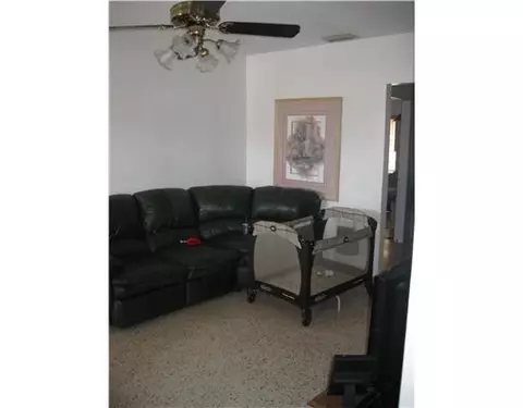 980 E 22 St, Hialeah, FL 33013 photo 7
