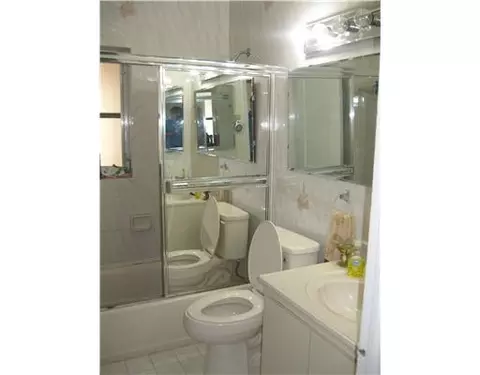980 E 22 St, Hialeah, FL 33013 photo 10