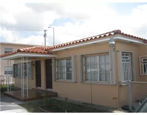 980 E 22 St, Hialeah, FL 33013 photo 2