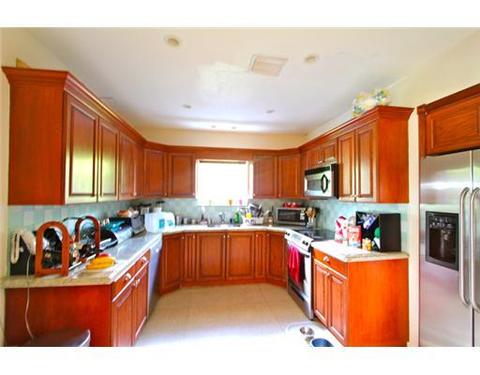 9025 Abbott Ave, Surfside, FL 33154 photo 12