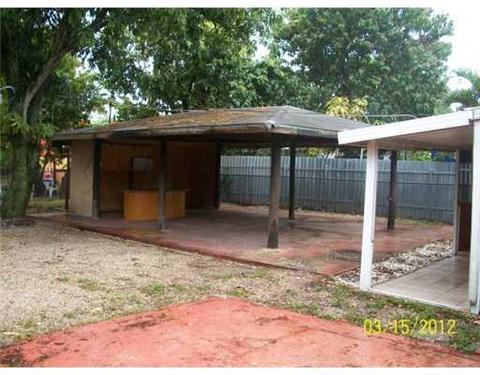 472 SE 6 St, Hialeah, FL 33010 photo 5