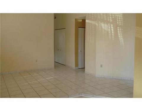3149 W 77 Pl, Hialeah, FL 33016 photo 6