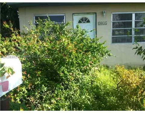 2015 NW 68 Te, Miami, FL 33147 photo 1