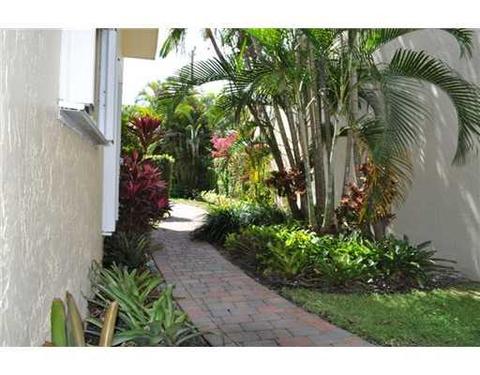 Undisclosed, Miami, FL 33155 photo 25