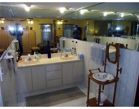 6898 W 30 Ct, Hialeah, FL 33016 photo 10