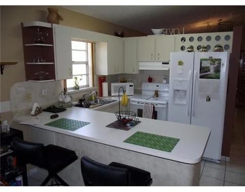 6898 W 30 Ct, Hialeah, FL 33016 photo 6