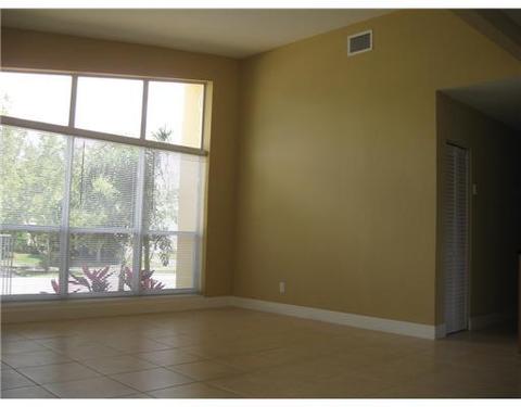 8350 SW 33 Te, Miami, FL 33155 photo 4