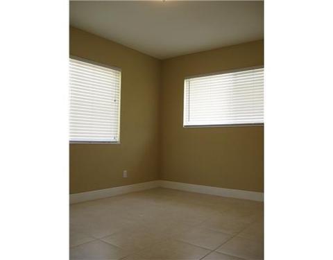 8350 SW 33 Te, Miami, FL 33155 photo 11