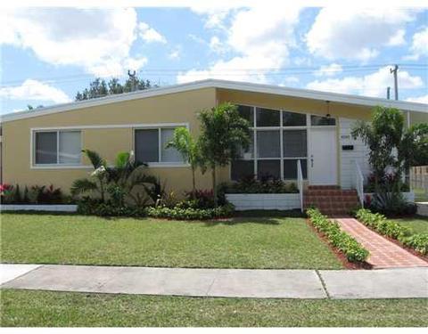 8350 SW 33 Te, Miami, FL 33155 photo 2