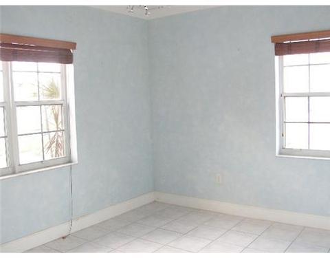 110 W 37 St, Hialeah, FL 33012 photo 3