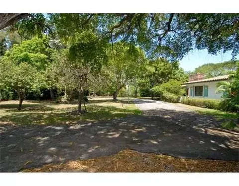 9701 SW 62 Ct, Pinecrest, FL 33156 photo 1