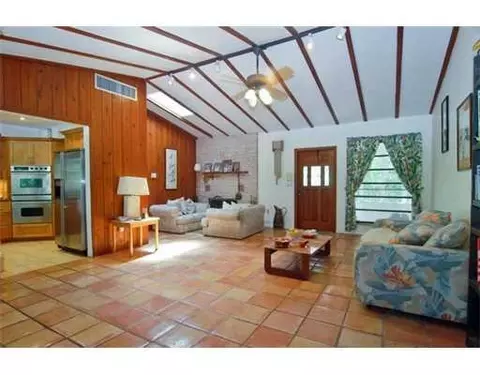 9701 SW 62 Ct, Pinecrest, FL 33156 photo 4