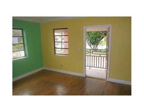 160 E 54 St, Hialeah, FL 33013 photo 4