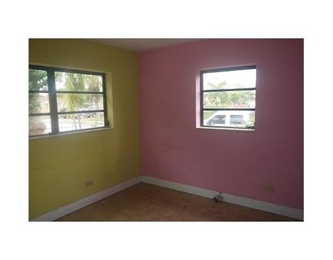 160 E 54 St, Hialeah, FL 33013 photo 16