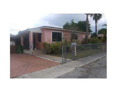 160 E 54 St, Hialeah, FL 33013 photo 1