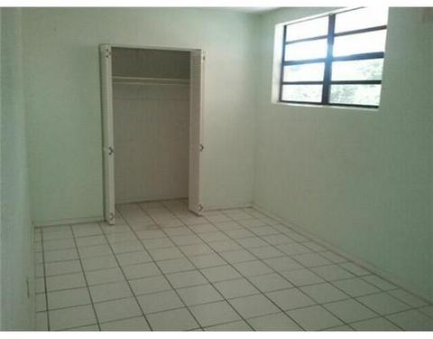 3649 E 10 Ave, Hialeah, FL 33013 photo 8