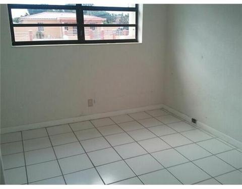 3649 E 10 Ave, Hialeah, FL 33013 photo 6
