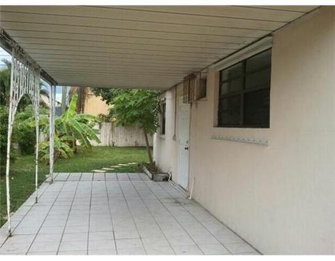 3649 E 10 Ave, Hialeah, FL 33013 photo 3